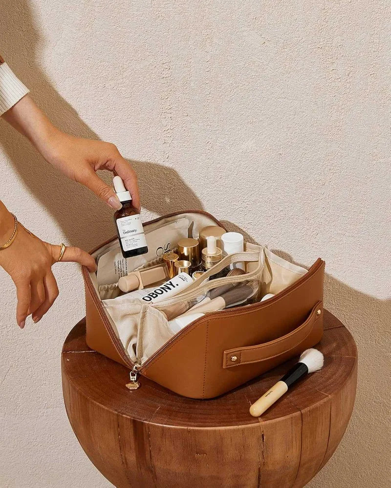 Allure 4-in-1 Glow Set - Makeup Bag & Accessories Combo