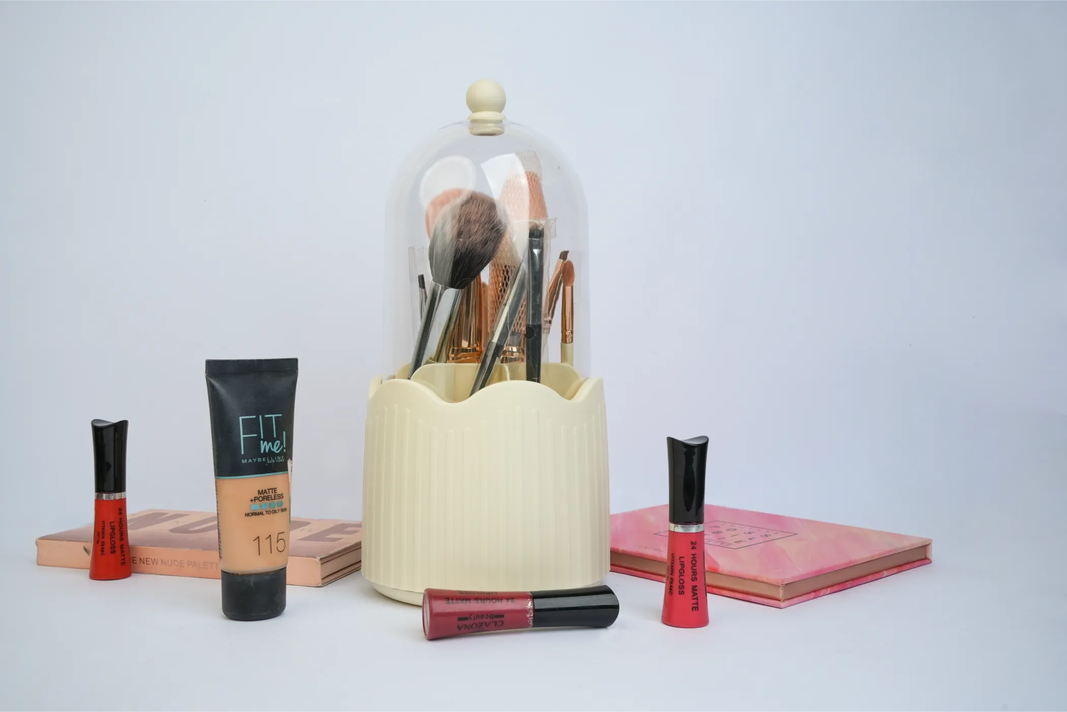 Moveable Glass Pouch